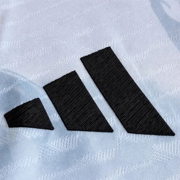 MANCHESTER UNITED 25/26 White Special Edition Adidas Size XL - Picture 4 of 13